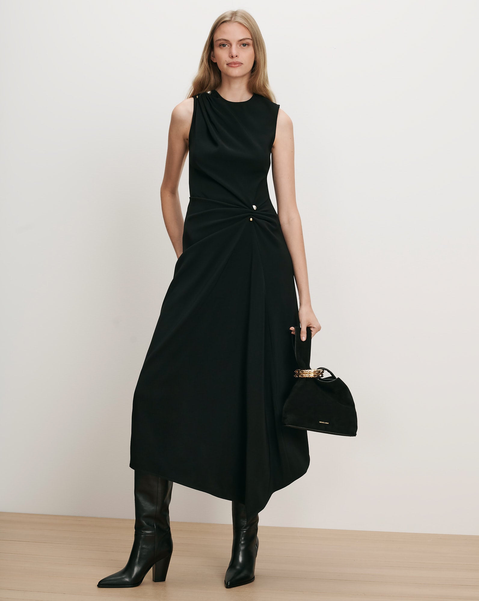 Freja Brooch Midi Dress in Black