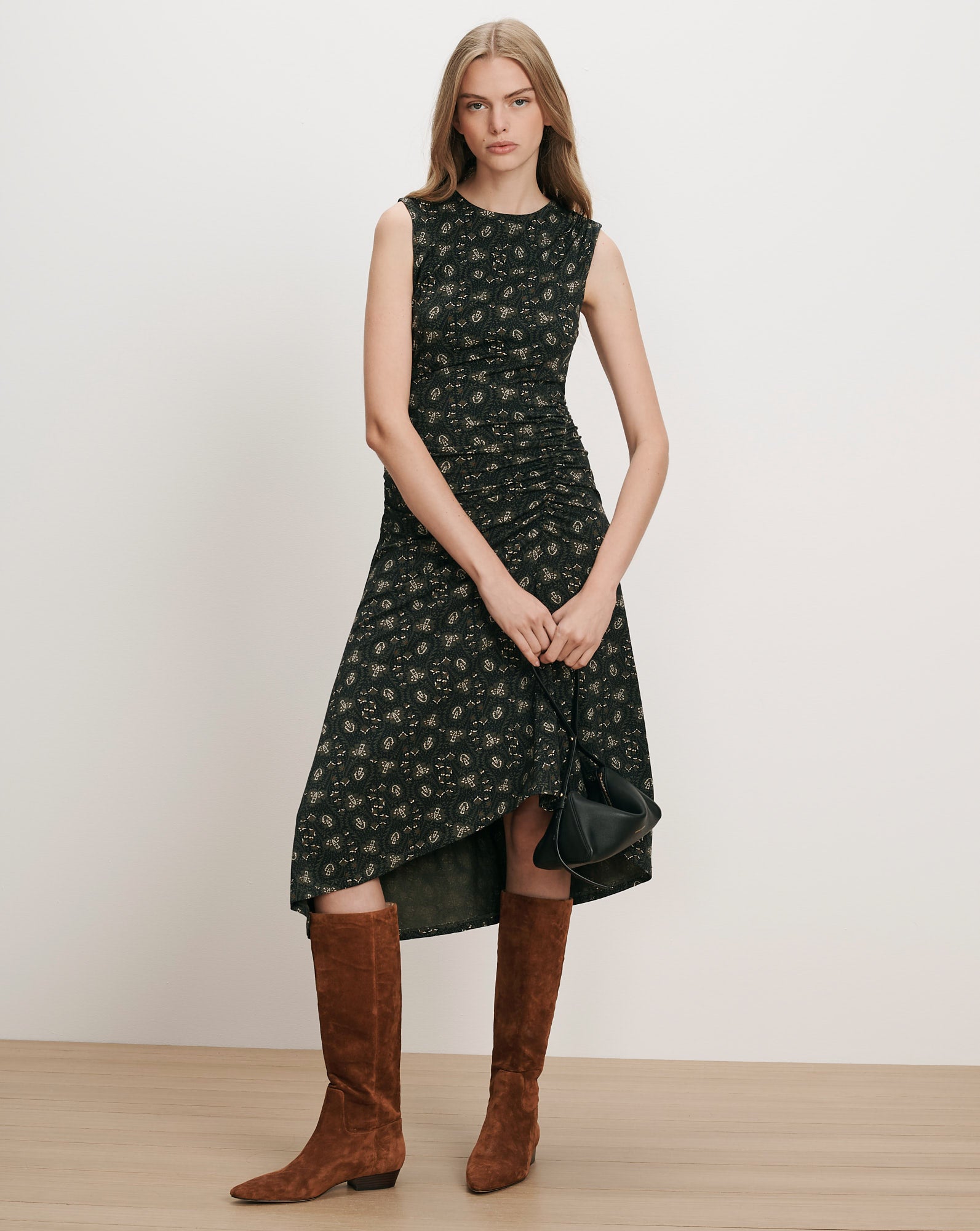 Theodora Sleeveless Midi Dress in Black Multi