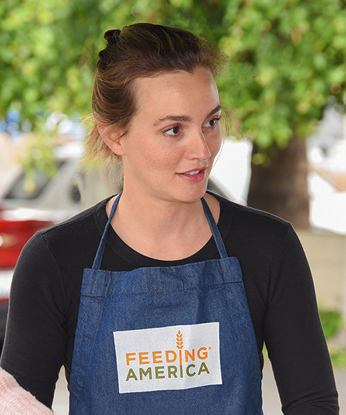 
VBGIVESBACK-Leighton Meester and Feeding America