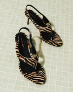 Sandales en cuir zébré Talon
