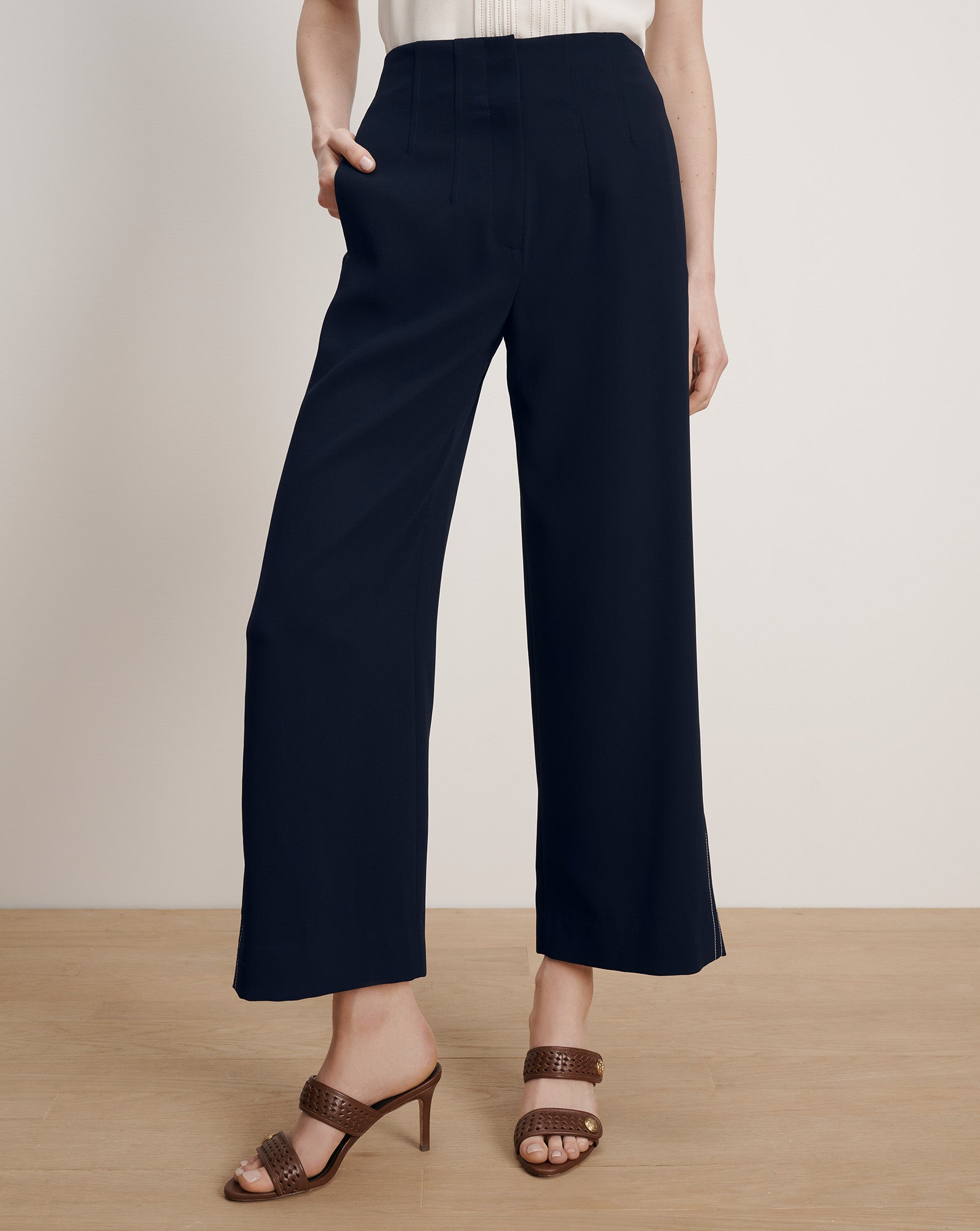 Veronica Beard Ellin Cropped Wide-Leg Pant - Navy