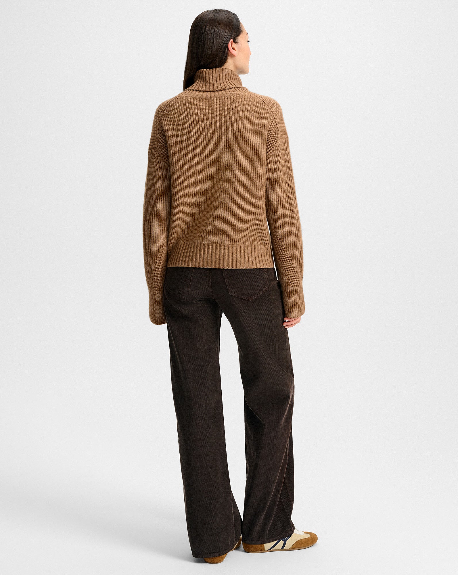 Matilda Cashmere Turtleneck Sweater in Dark Acorn Brown Melange