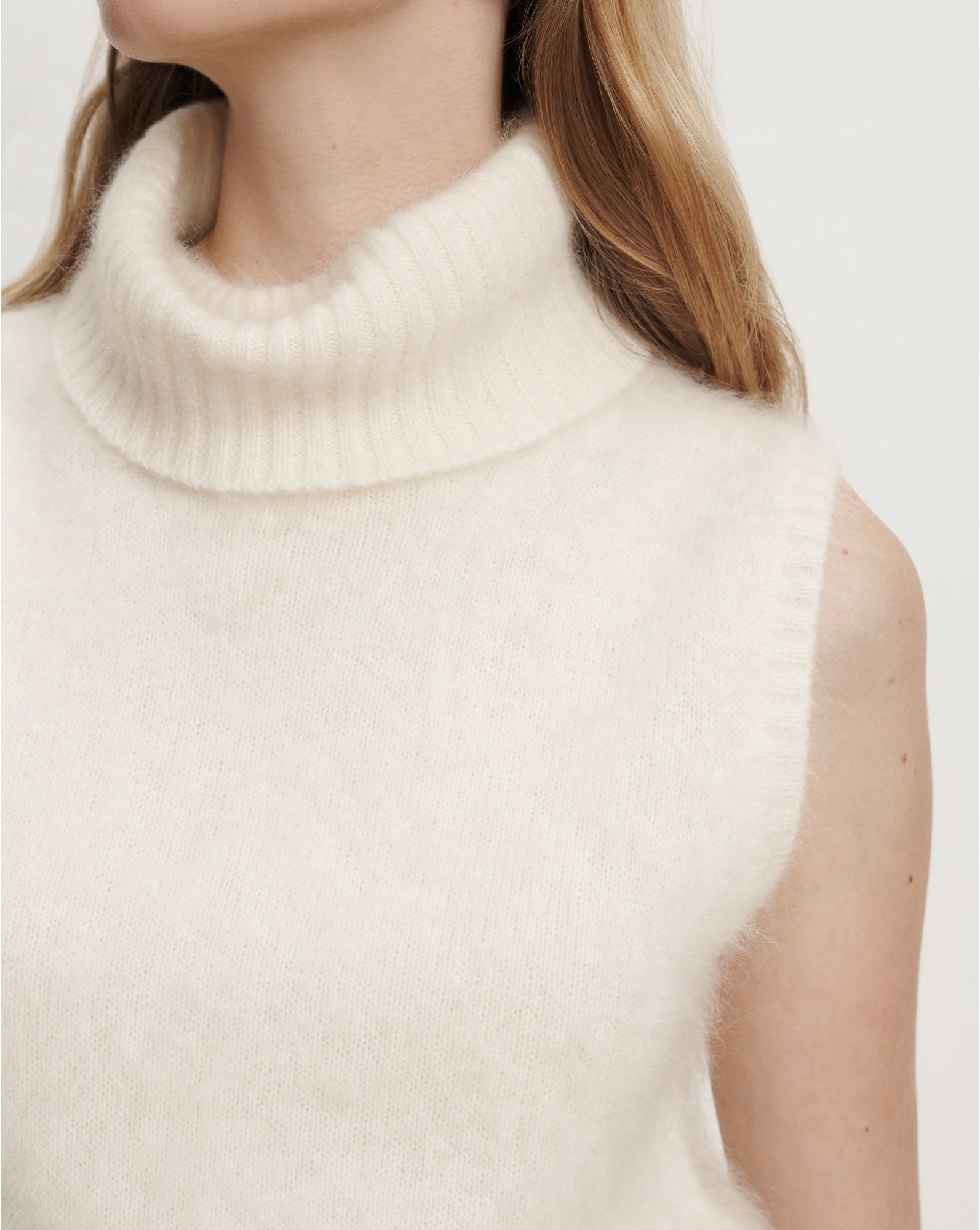 Mazzy Brushed Cashmere Sleeveless Sweater in Ivory | Veronica Beard