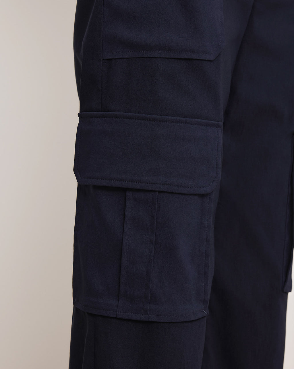 Veronica Beard Dari Wide-Leg Cargo Pant - Navy
