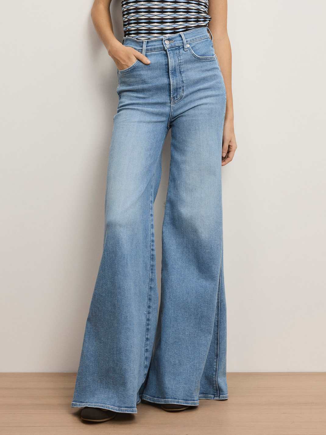 Veronica Beard Jesse Ultra-Flare Jean - Big Splash