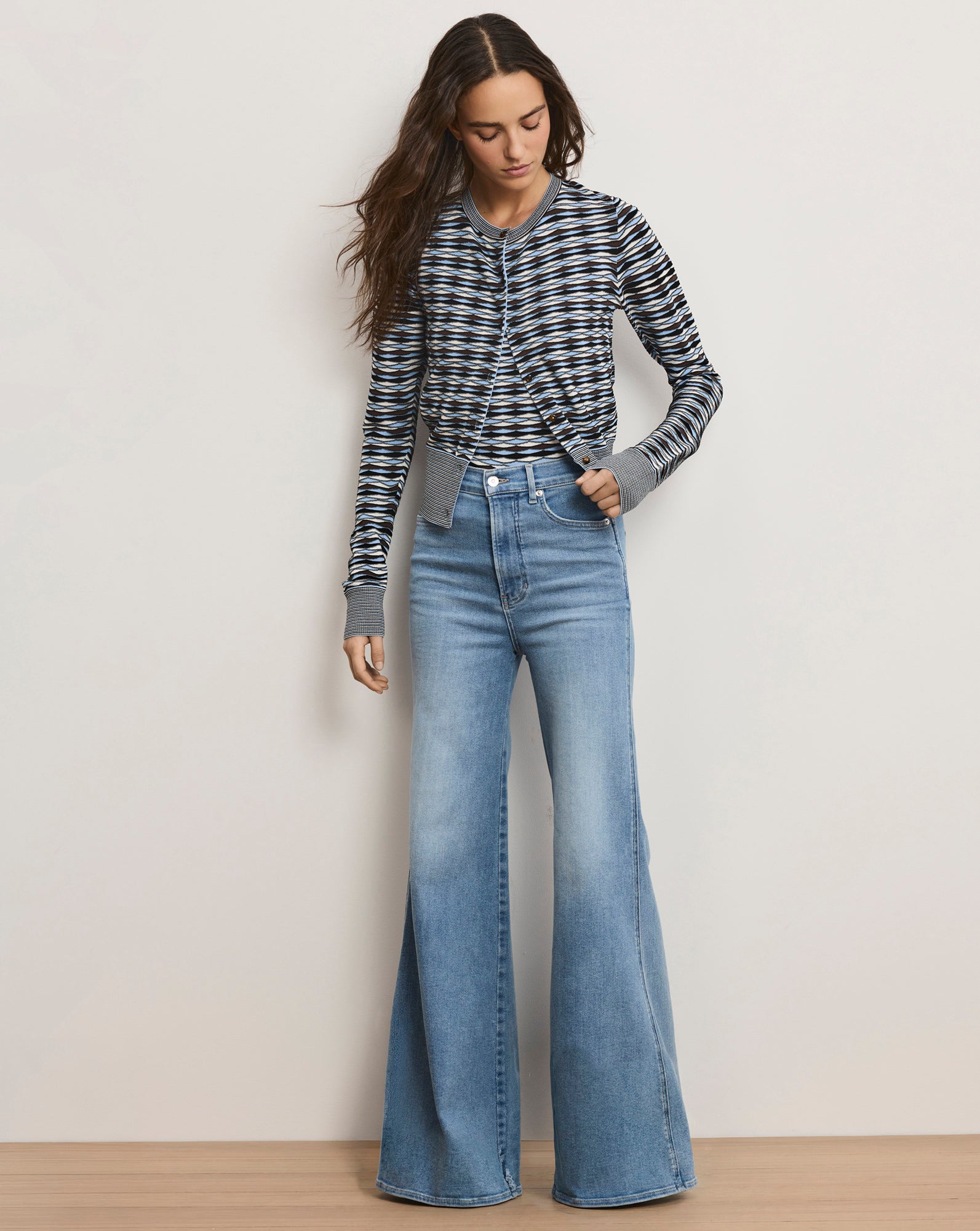 Cambria Knit Cardigan in Blue Diamond Jacquard Jay Multi