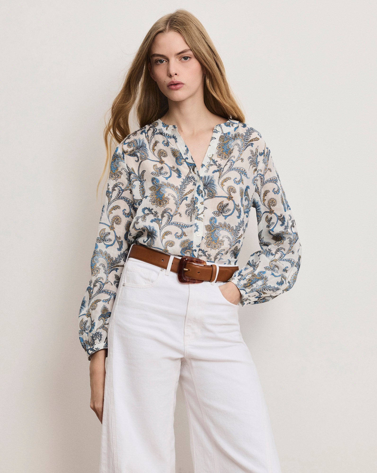 Soleil Paisley Blouse in Dove White Multi Off-White | Veronica Beard