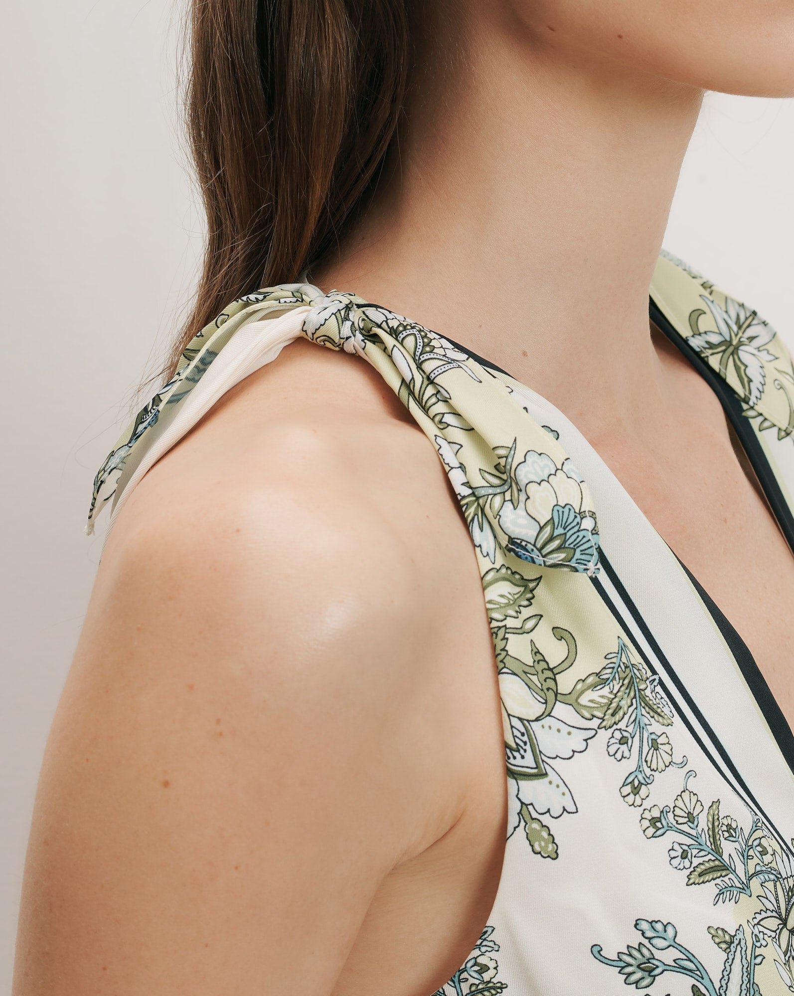 Veronica Beard Kaliza Scarf-Print Midi Dress | Light Pistachio Multi | Size 6 Veronica Beard Kaliza Scarf-Print Midi Dress | Light Pistachio Multi | Size 6