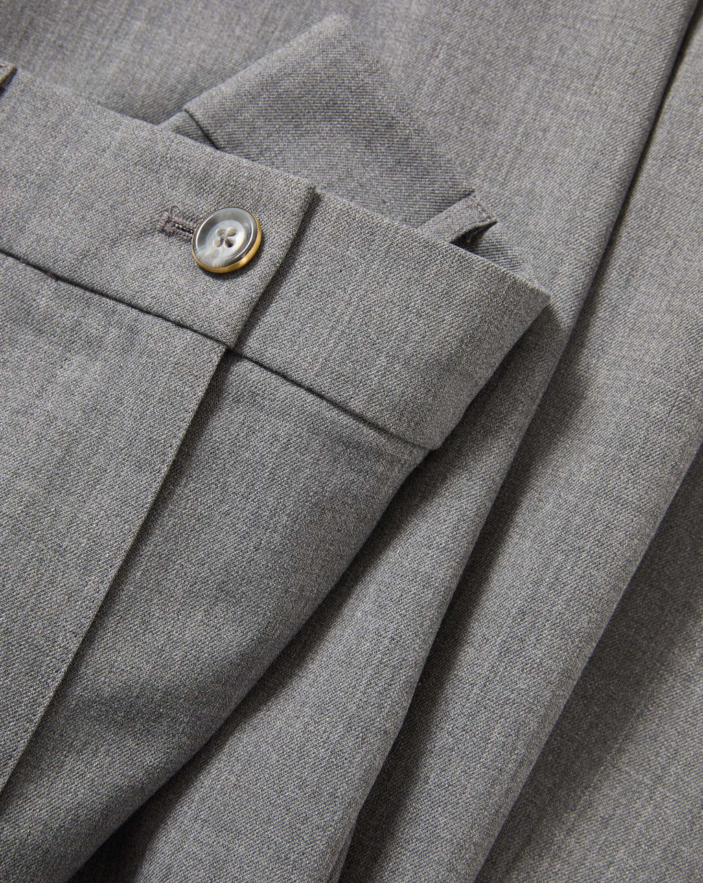 Veronica Beard Gray wool trousers with a single button closure.