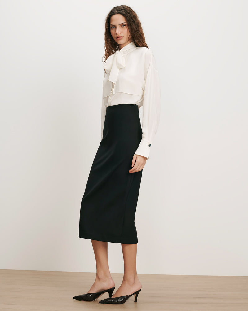 Veronica Beard Black midi pencil skirt.