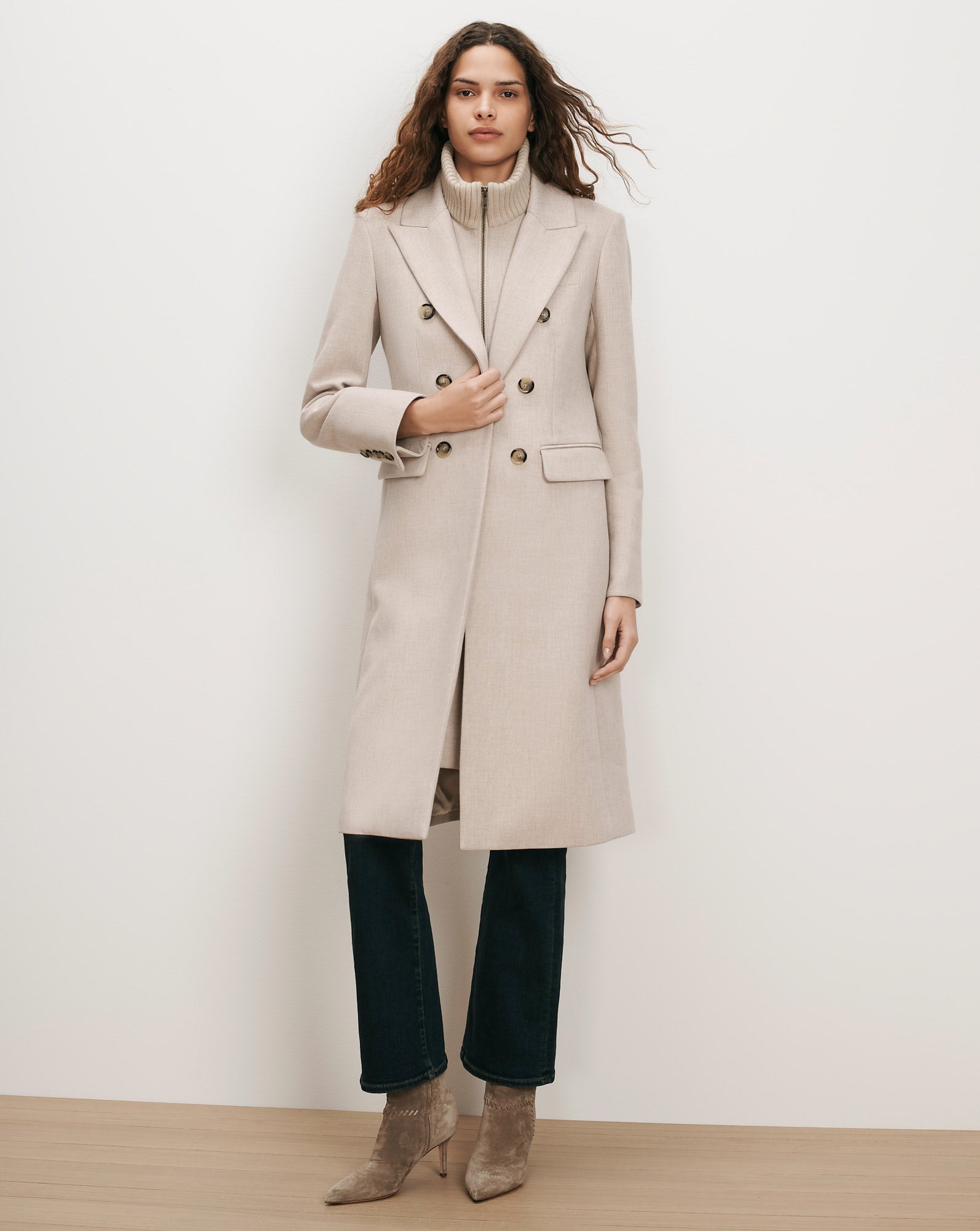 Veronica Beard Beige wool blend double-breasted coat with notched lapels.