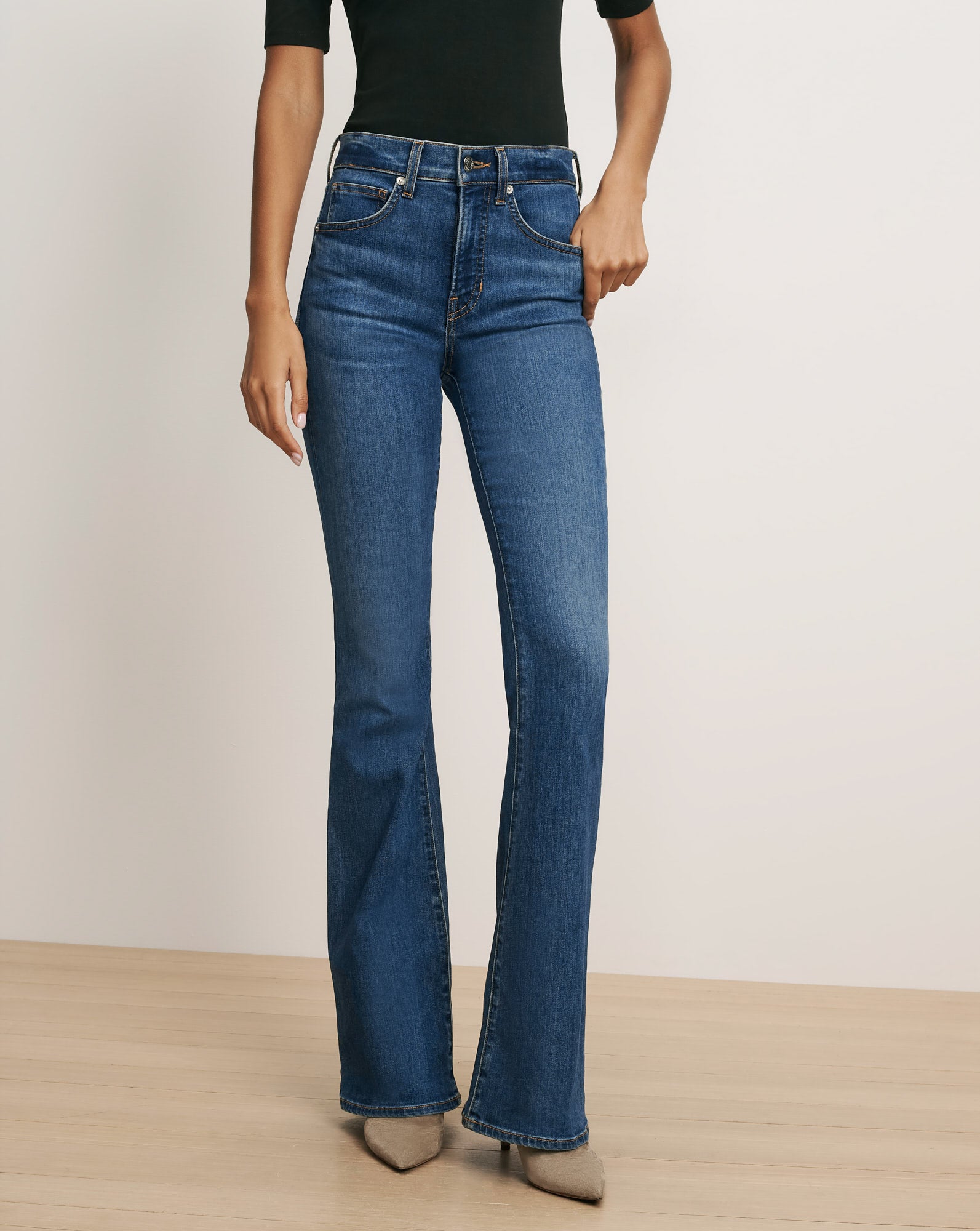 Veronica Beard Blue flared denim jeans with high-rise waist.