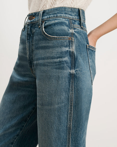 Veronica Beard Blue denim jeans, high-waisted, straight-leg.