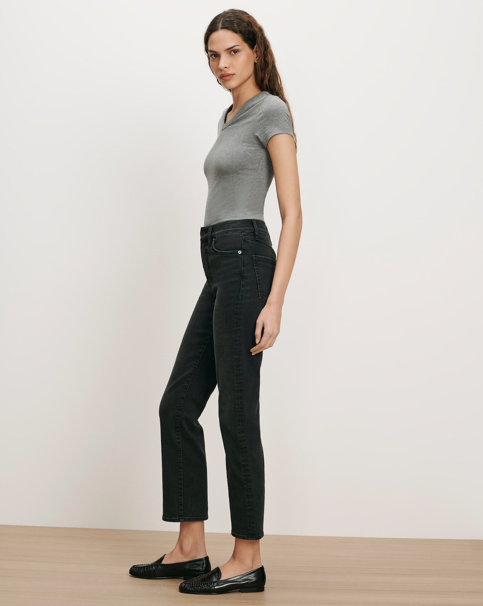 Milla Straight-Leg Jean in Washed Onyx | Veronica Beard