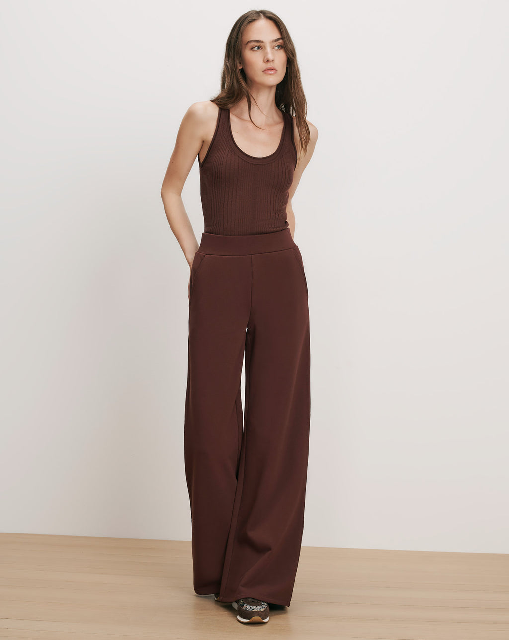 Veronica Beard Brown ribbed tank top and wide-leg pants