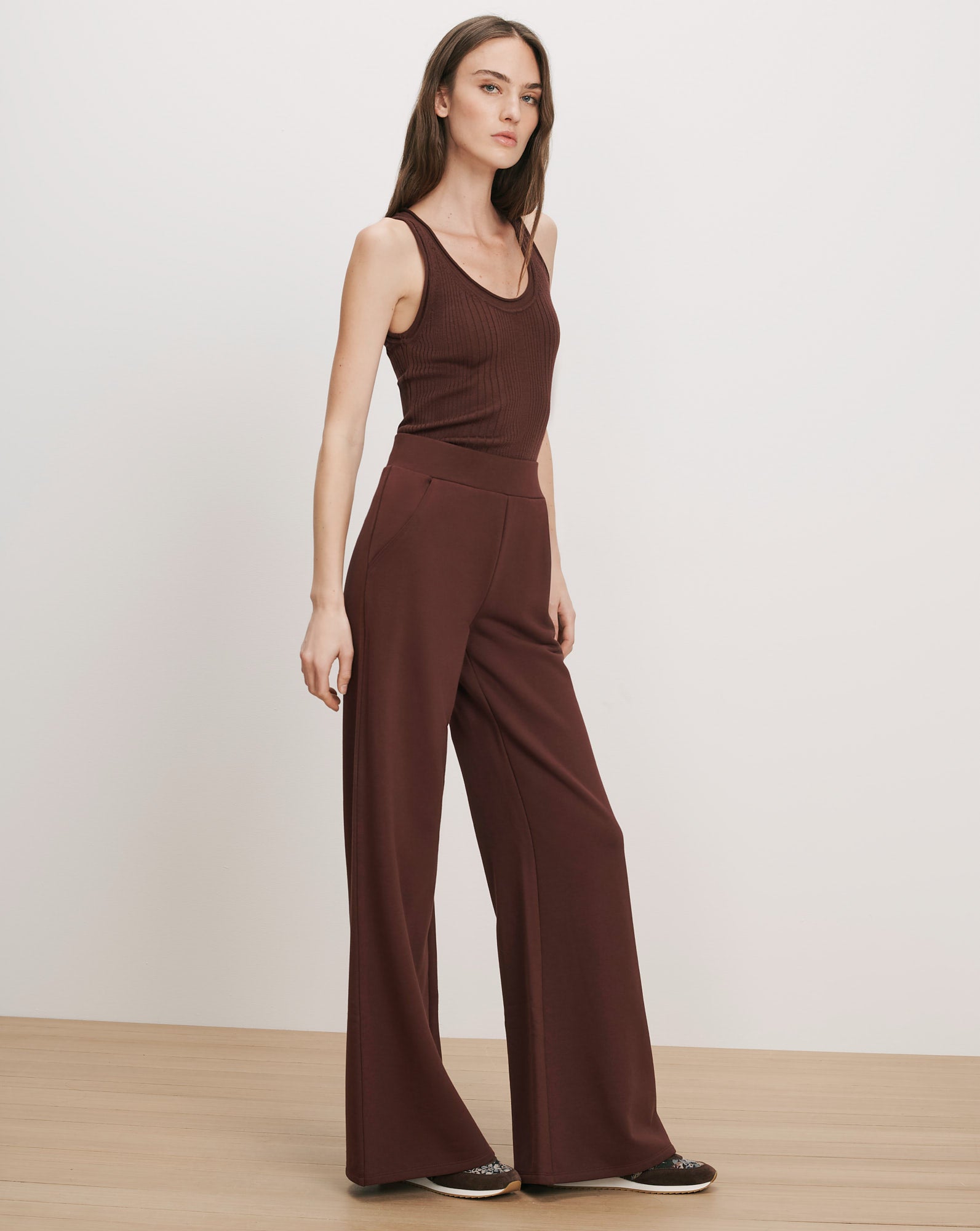 Veronica Beard Brown ribbed tank top and wide-leg pants
