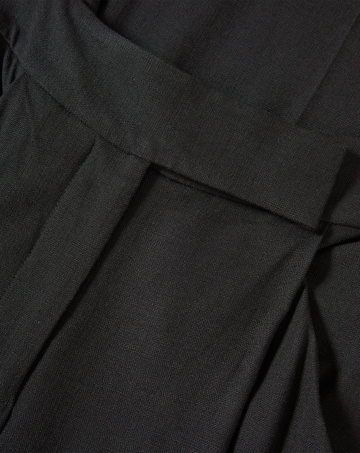 Veronica Beard Black trousers with wide waist belt.