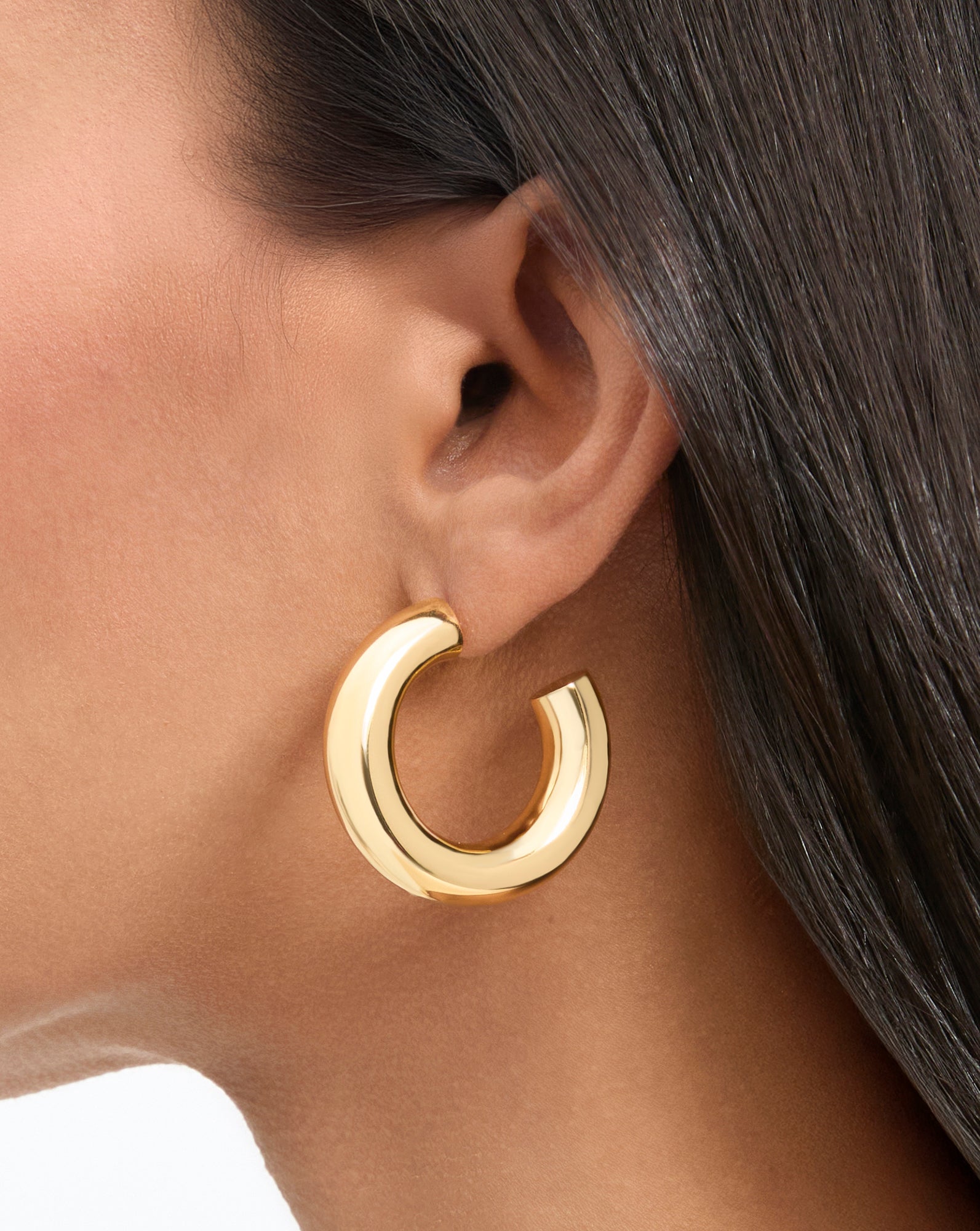 Everyday Hoop in Gold | Veronica Beard