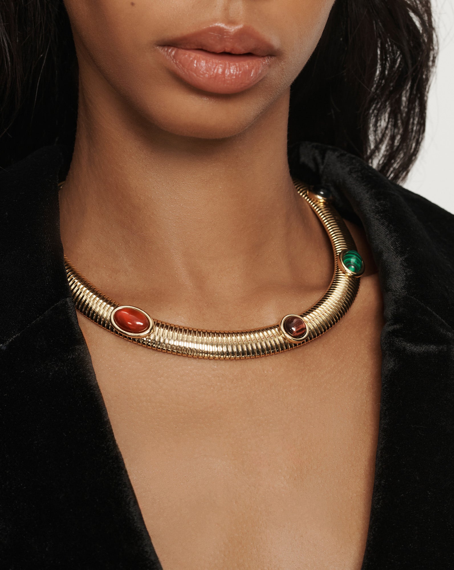 アクセサリー tubus Vega Embellished Tubogas Collar Necklace in Gold Multi | Veronica Beard