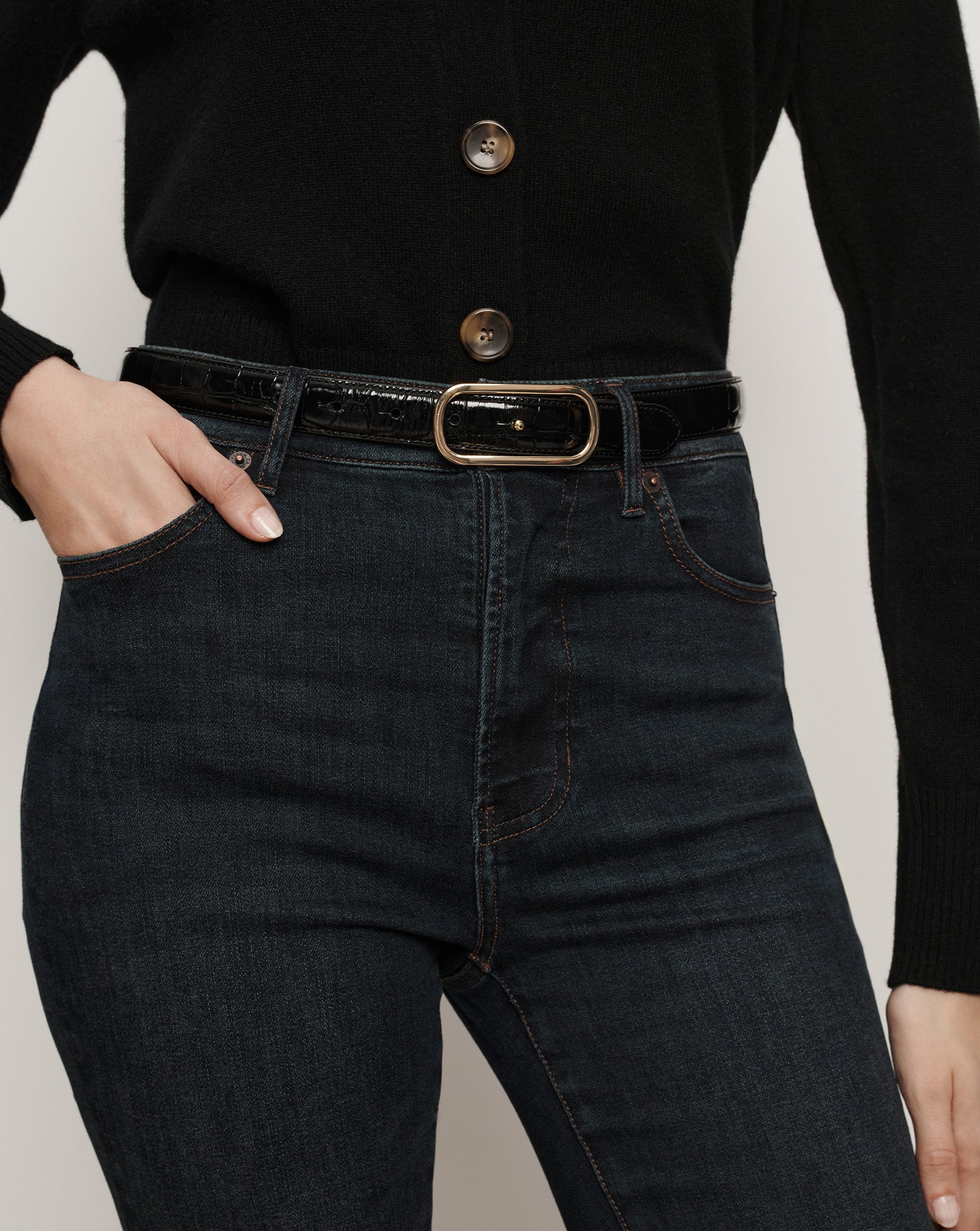 ☆ C” buckle Belt chiiii chiiiibag ブラック Loop Croc-Embossed Belt in Black | Veronica Beard