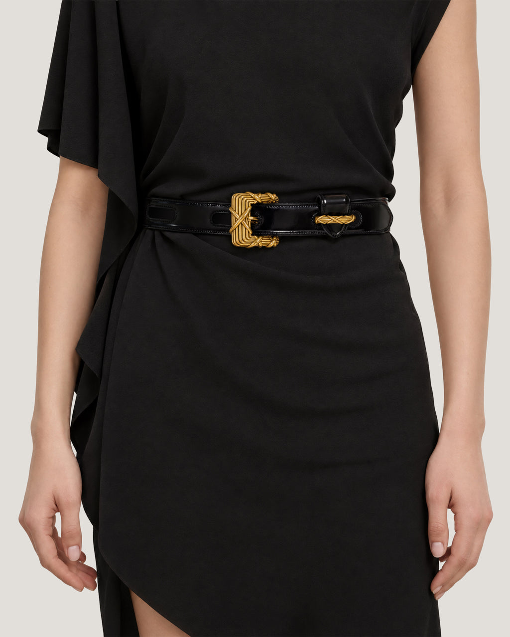 Veronica Beard Glossy black belt with large woven gold buckle.