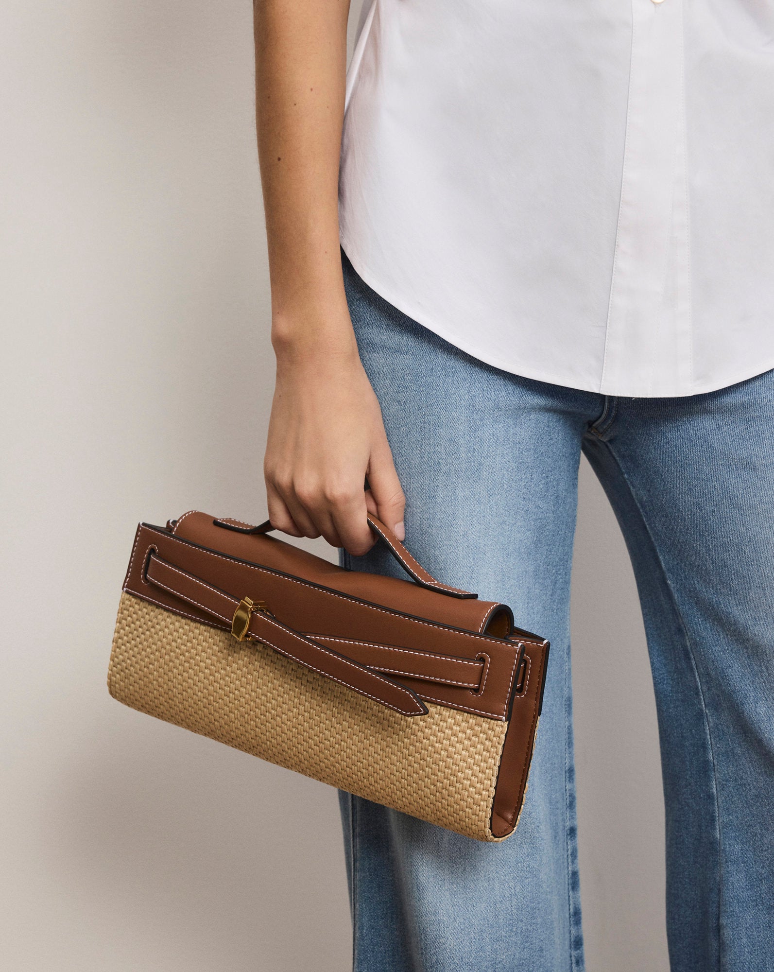 Veronica Beard Raffia Dash Clutch in Tan Leather Hazelwood/Natural