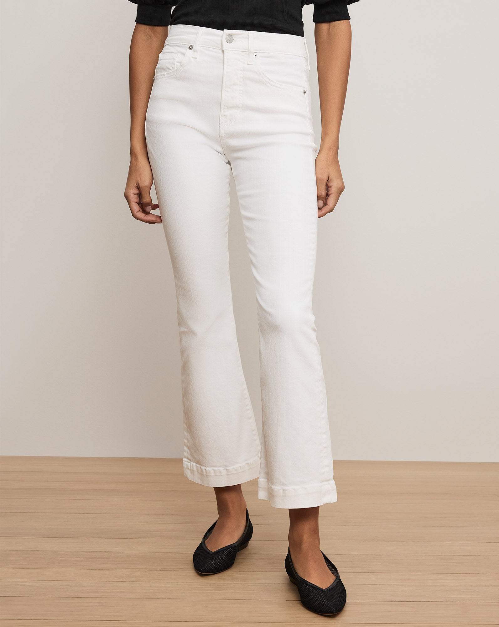 Carson Kick-Flare Jean in White | Veronica Beard