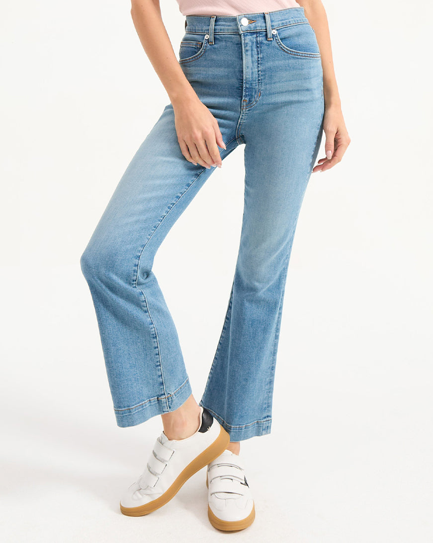 Carson Kick-Flare Jean in Light Blue Denim | Veronica Beard