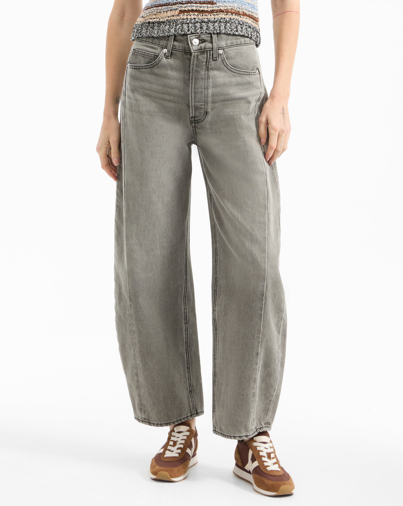 Ryder Barrel Jean in Grey Denim | Veronica Beard