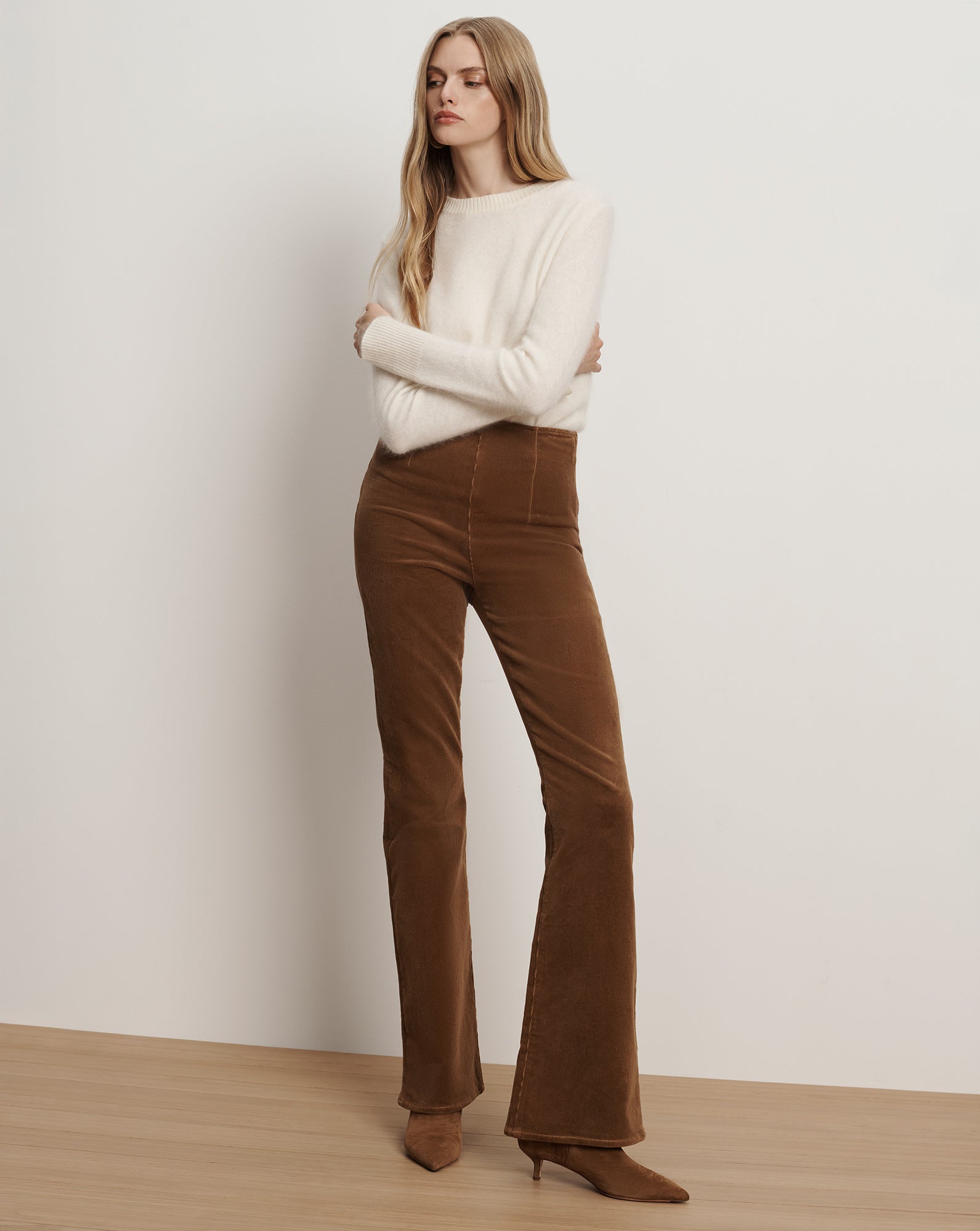 SHIKITARI WIDE FLARE CORDUROY PANTS ブラウン EMBROIDERY VELOUR WIDE PANTS【BROWN】 | SHIKITARI
