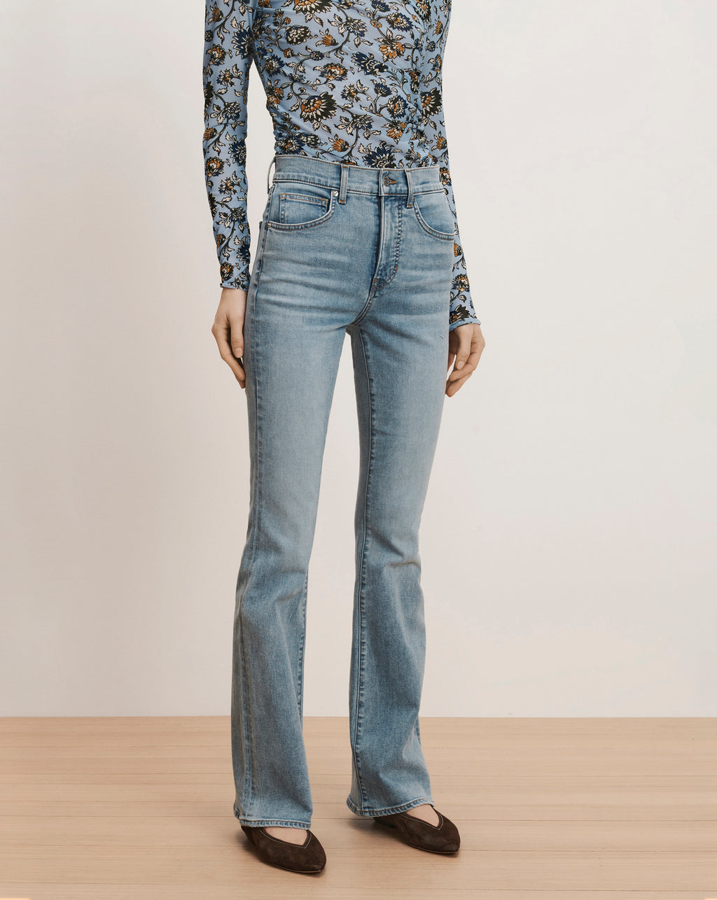 Beverly Skinny-Flare Jean in Light Blue Denim Riviera Breeze | Veronica ...