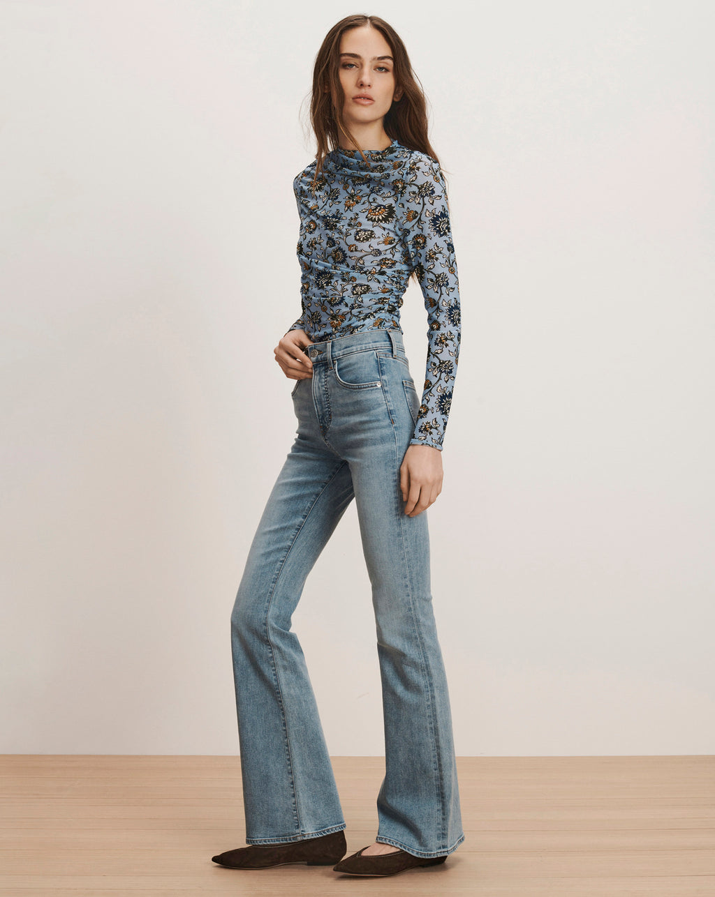 Beverly Skinny-Flare Jean in Light Blue Denim Riviera Breeze | Veronica ...