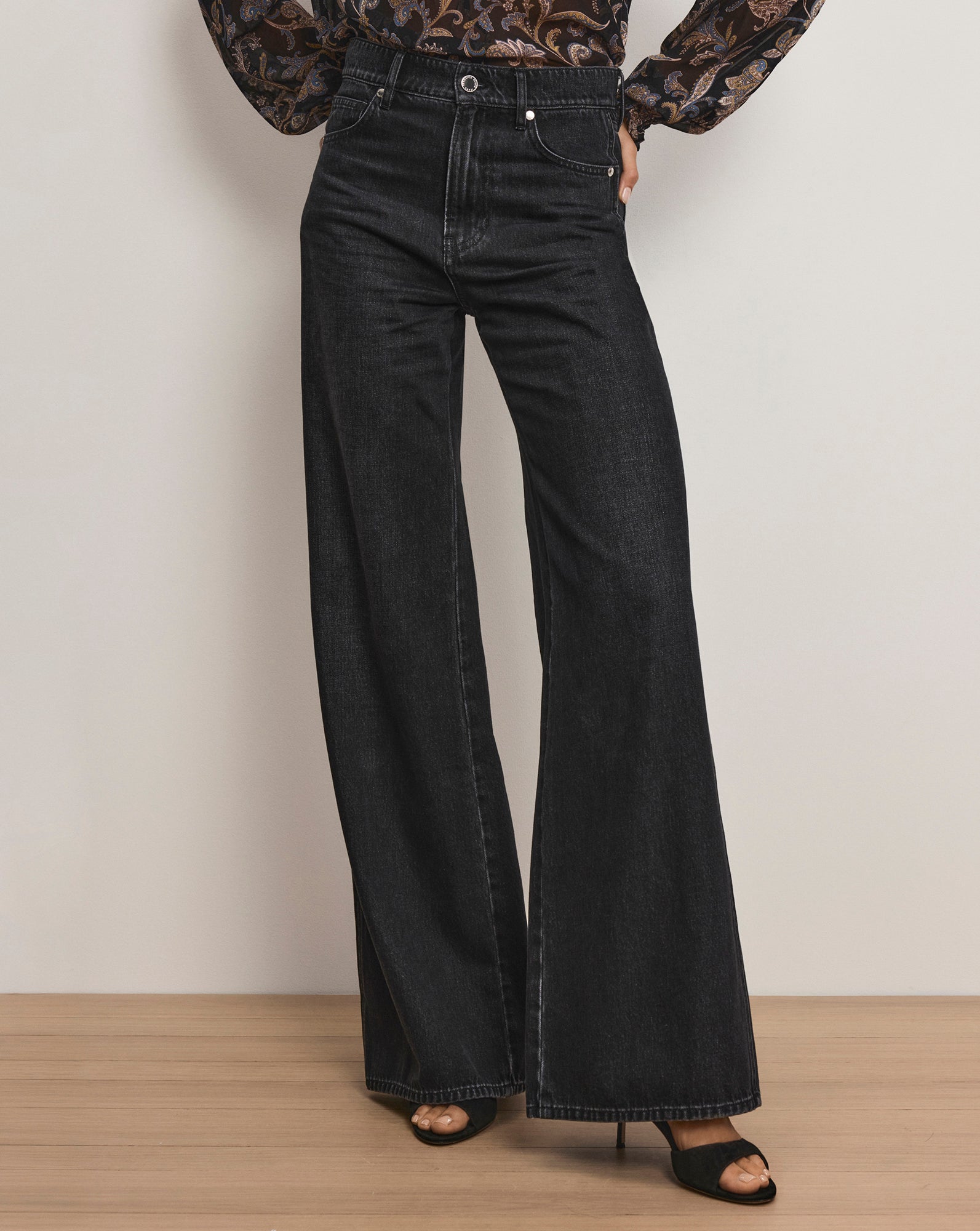 Kasey Wide-Leg Jean in Washed Black Onyx | Veronica Beard