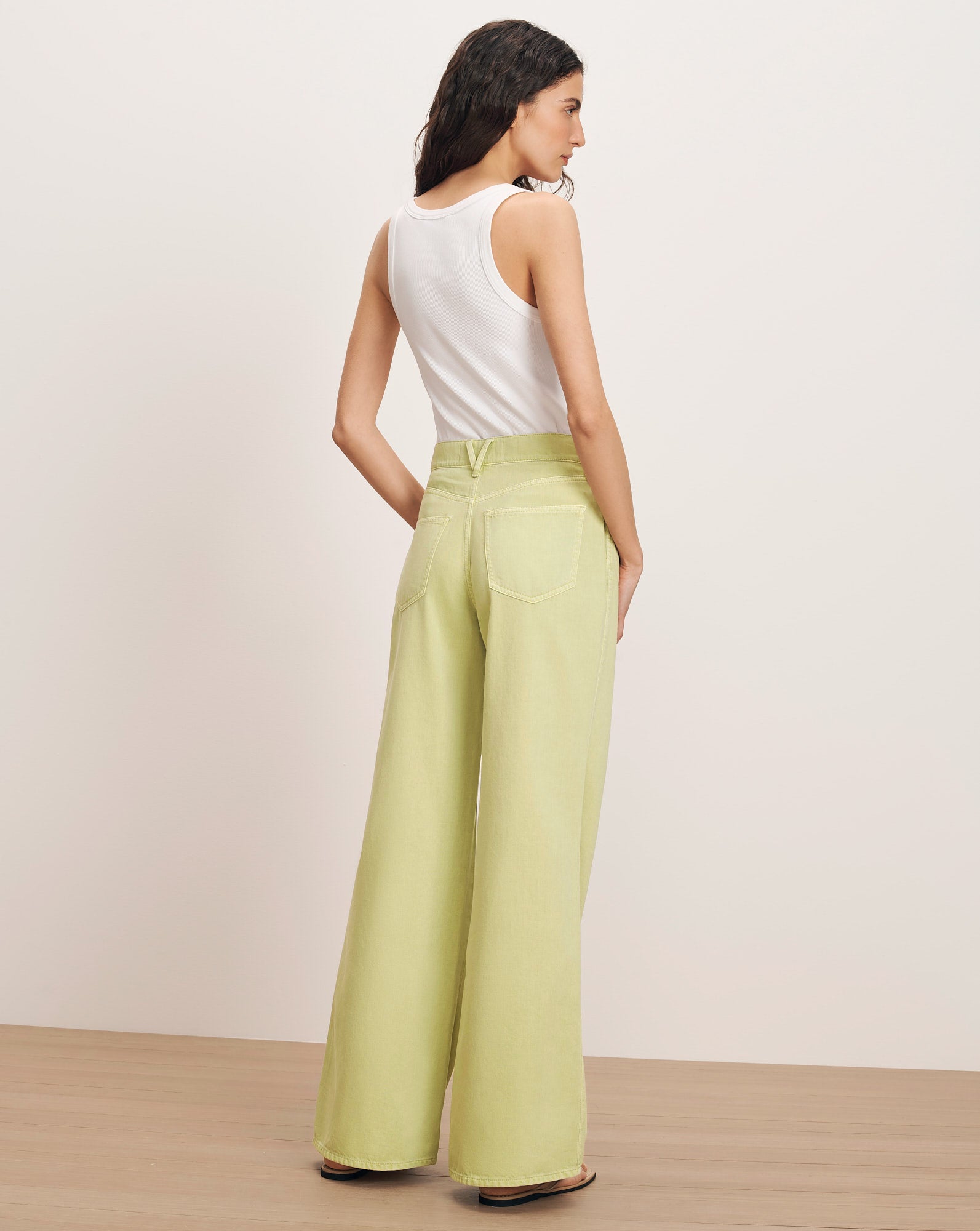 Veronica Beard Kasey Wide-Leg Jean - Pistachio