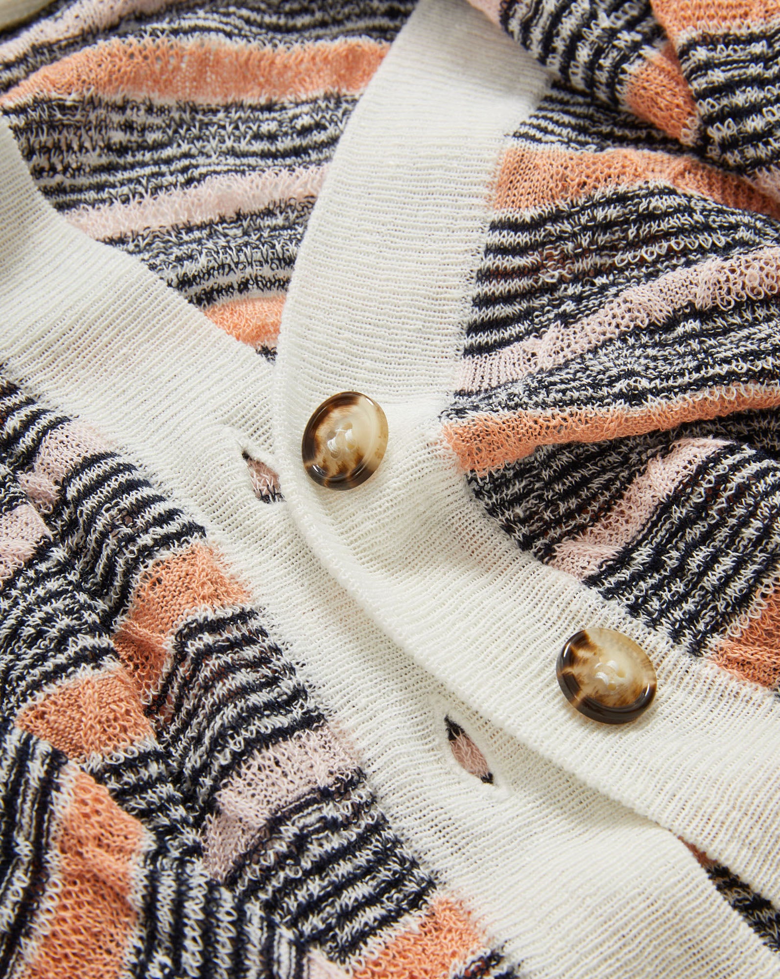【JUHA/ユハ】BOTANICAL SWICHING CARDIGAN Ingraham Cardigan in Muted Clay Coral Multi | Veronica Beard