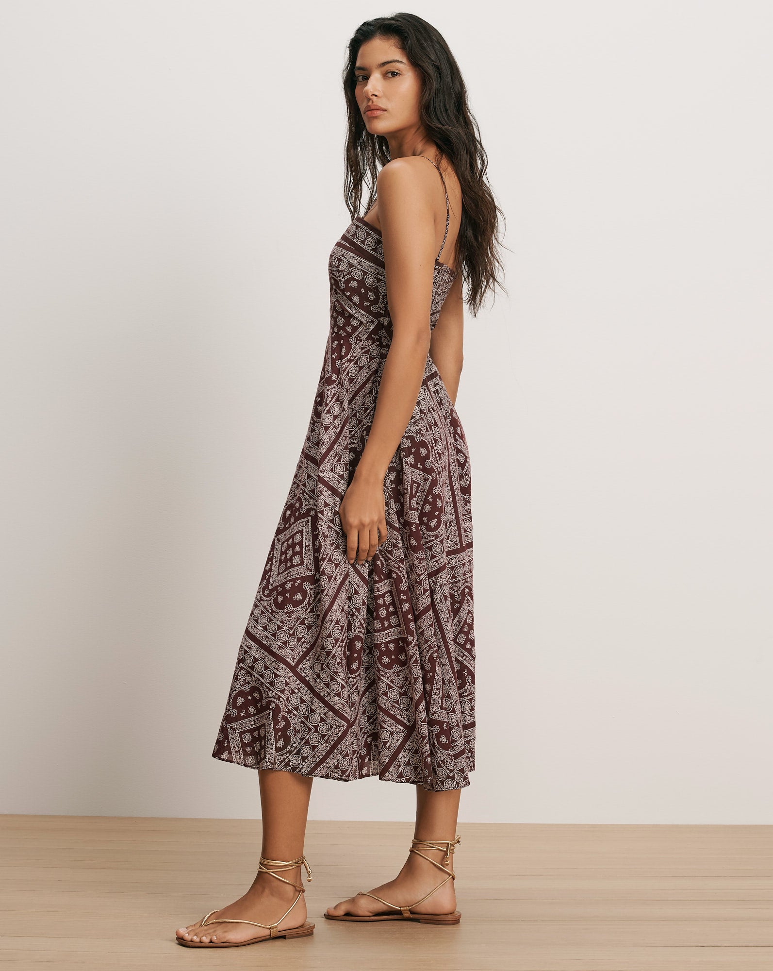 Kitt Bandana Midi Dress in Burgundy Paisley Raisin/Dove White