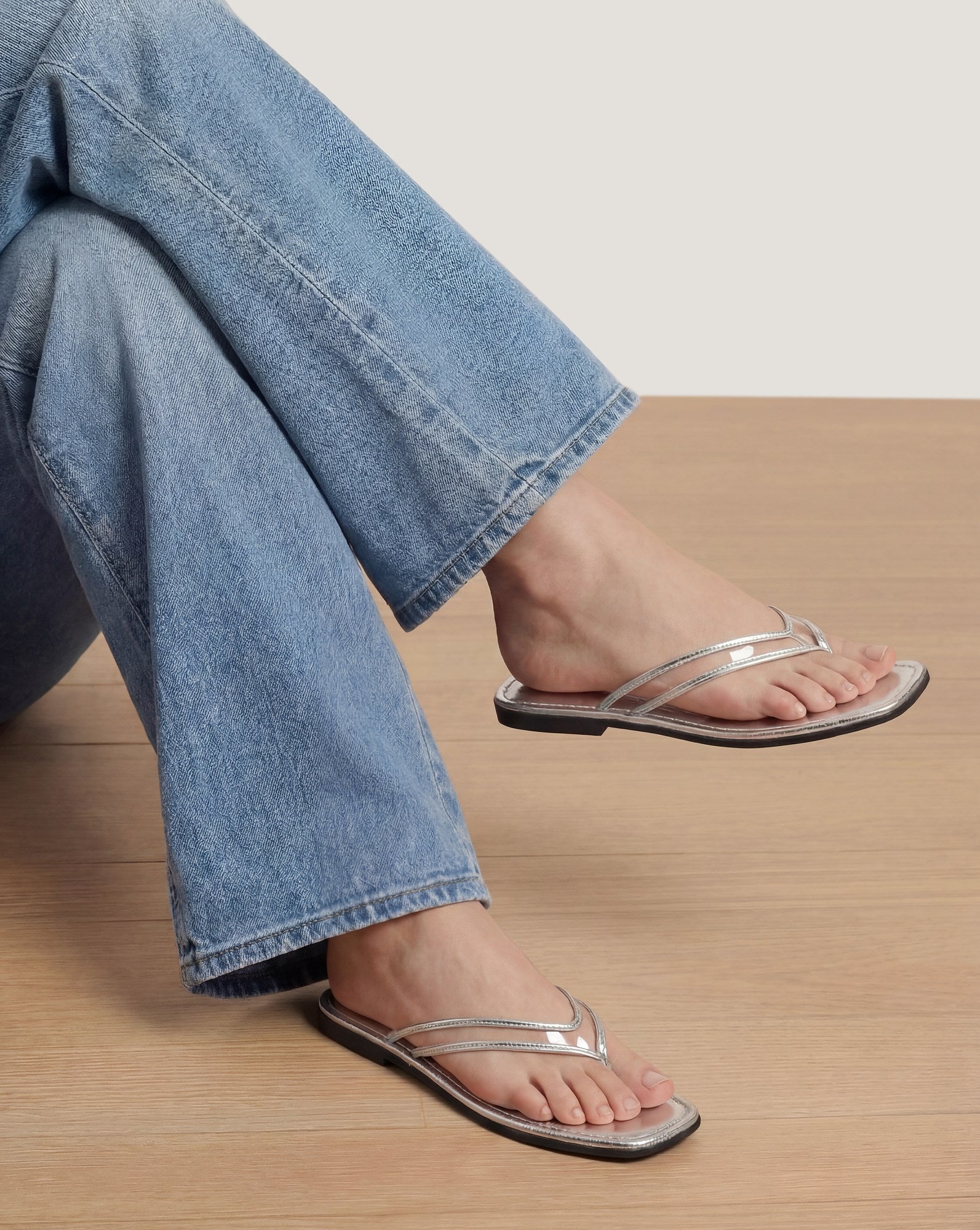 Veronica Beard Clea Flip Flop - Clear/Silver