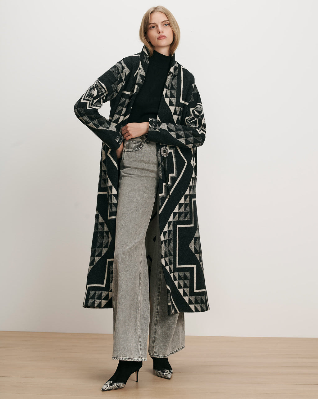 Veronica Beard Black and white geometric pattern long coat