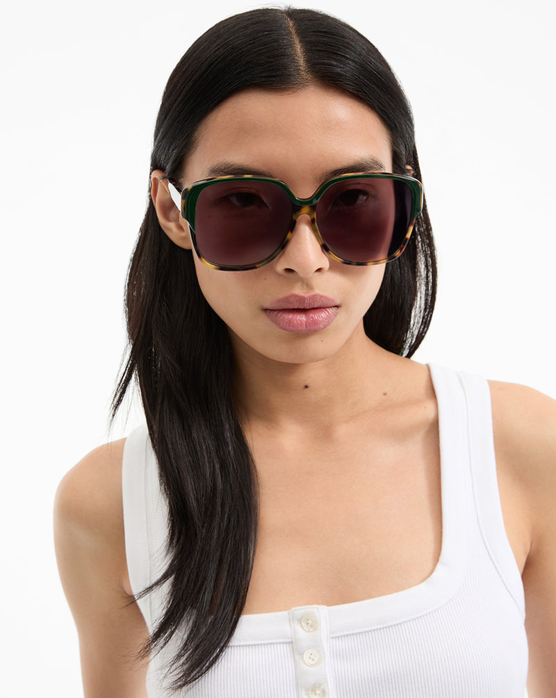 Jane Square-Frame Sunglasses in Black | Veronica Beard