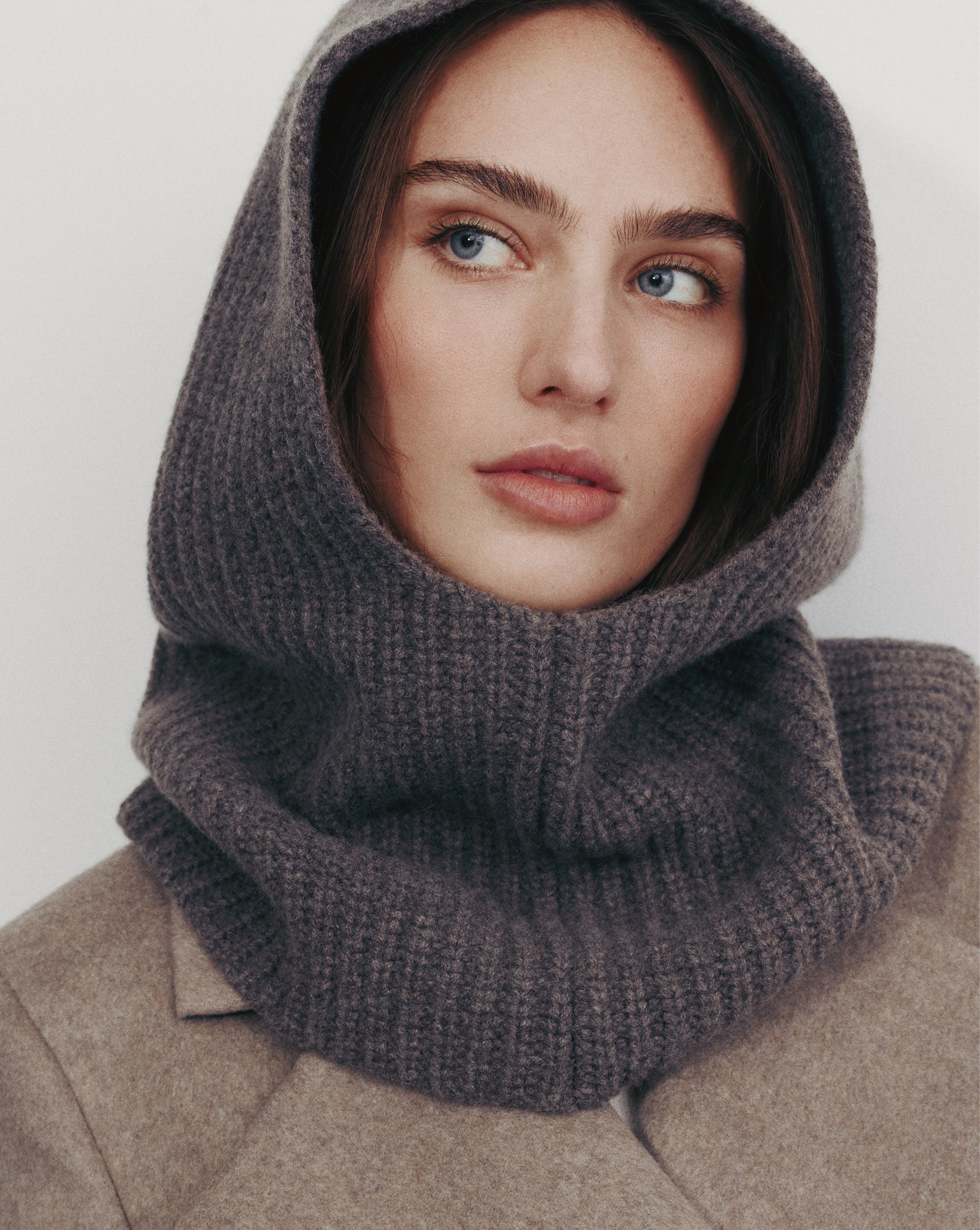 Wool-Cashmere Snood in Medium Heather Grey | Veronica Beard