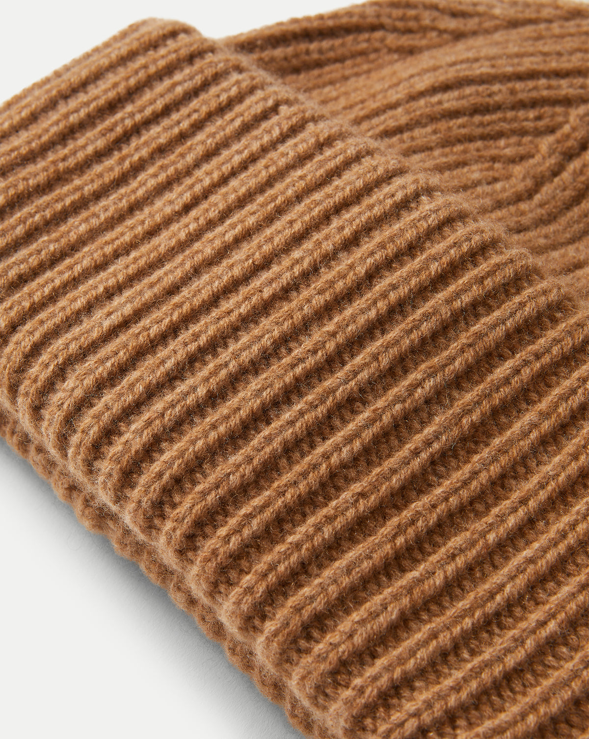 VERONICA BEARD-100% Cashmere Beanie Beanie_Black_Lifestyle1_e5f919  main image 4