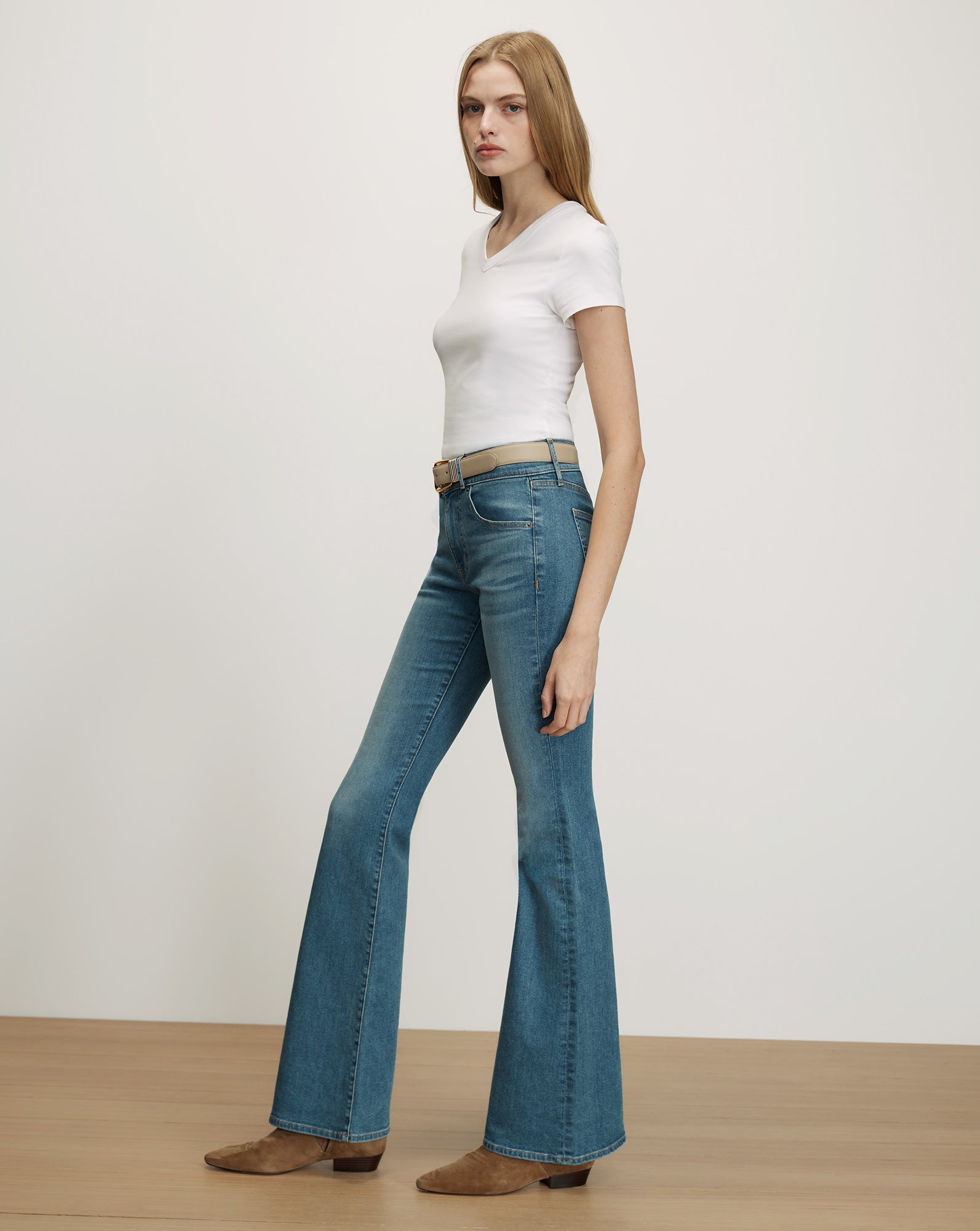Veronica Beard Beverly Mid-Rise Skinny-Flare Jean - Bandit Dust