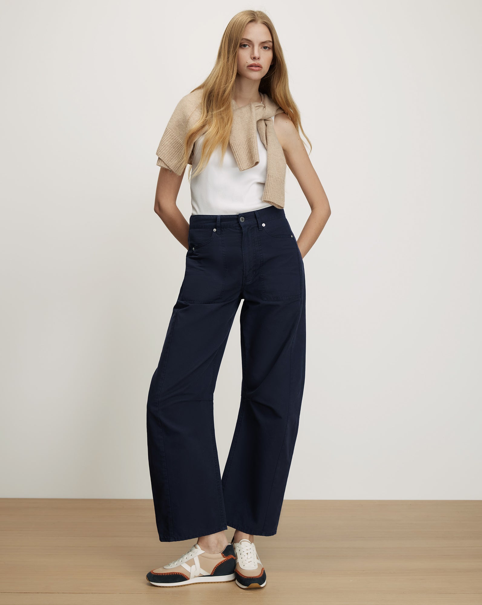 Veronica Beard Sloan Barrel Jean - Navy Stone