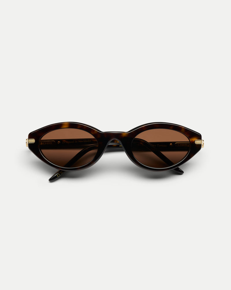 Edie Cat-Eye Sunglasses in Tortoise | Veronica Beard